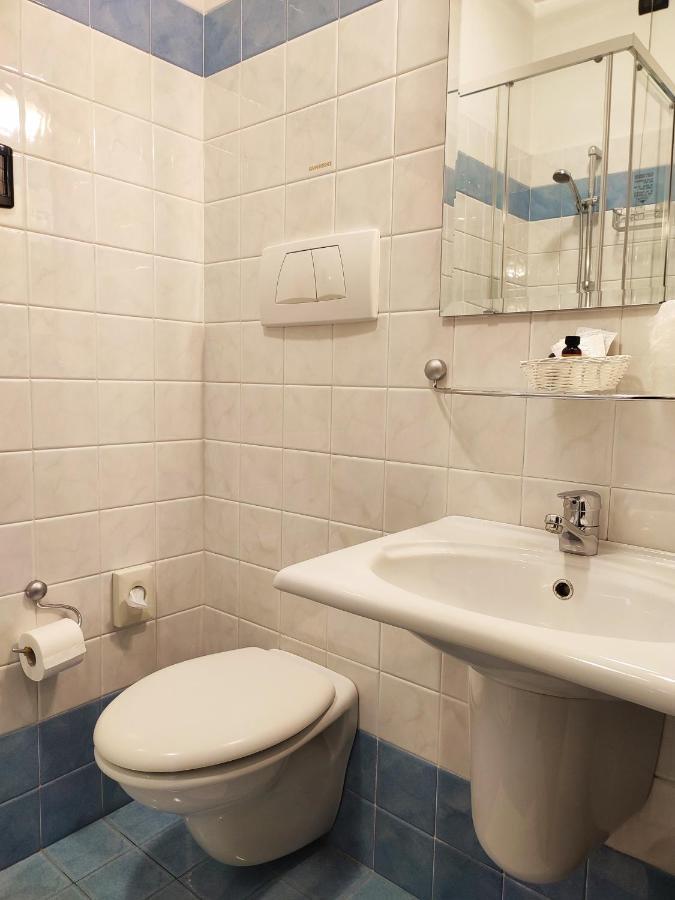Hotel Cristallo 3*
