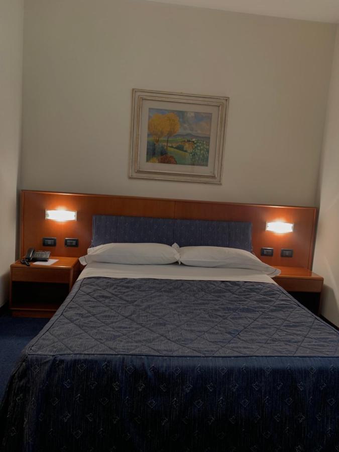 Hotel Cristallo 3*